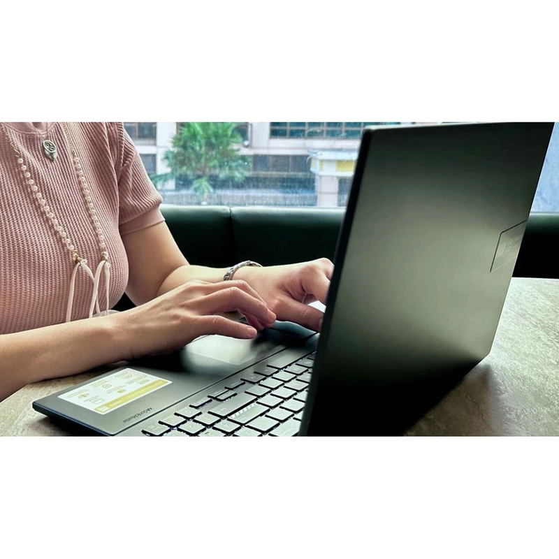 لپ تاپ 15.6 اینچی ایسوس مدل Vivobook GO L1504FA-NJ560-R5 7520U-8GB LPDDR5-512GB SSD-TN