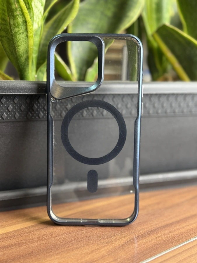 قاب مگ سیف طرح تیتانیوم شفاف مدل iphone 15 Pro Max